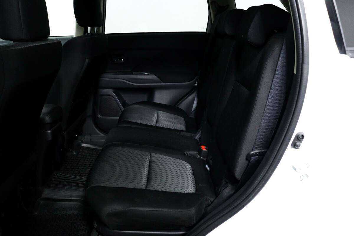 Mitsubishi Outlander, 2013 - Фото №11