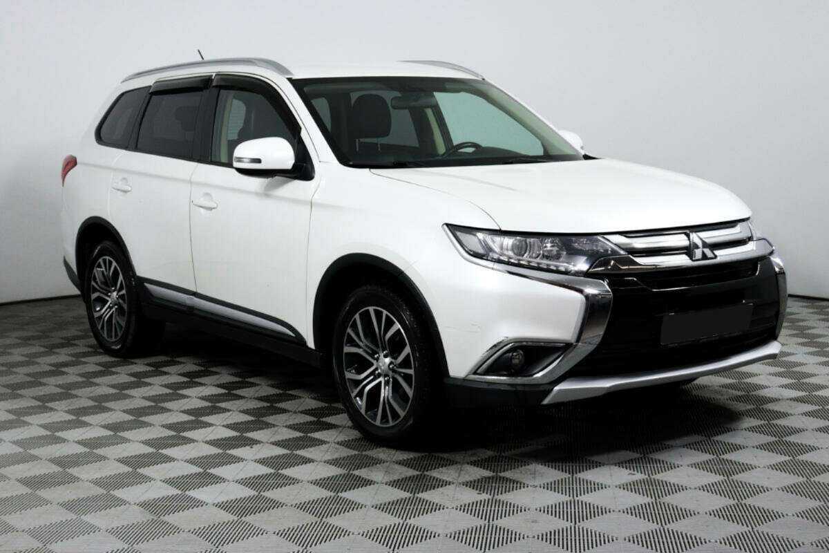 Mitsubishi Outlander, 2015 - Фото №2