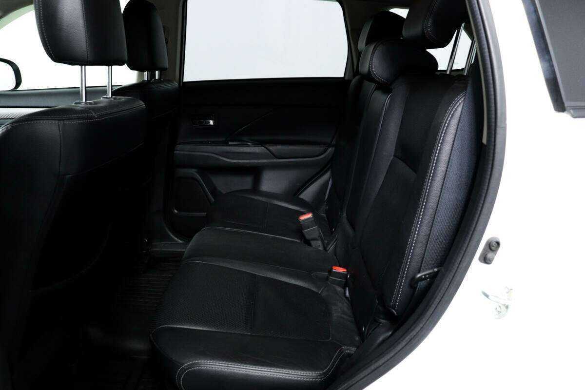 Mitsubishi Outlander, 2015 - Фото №11