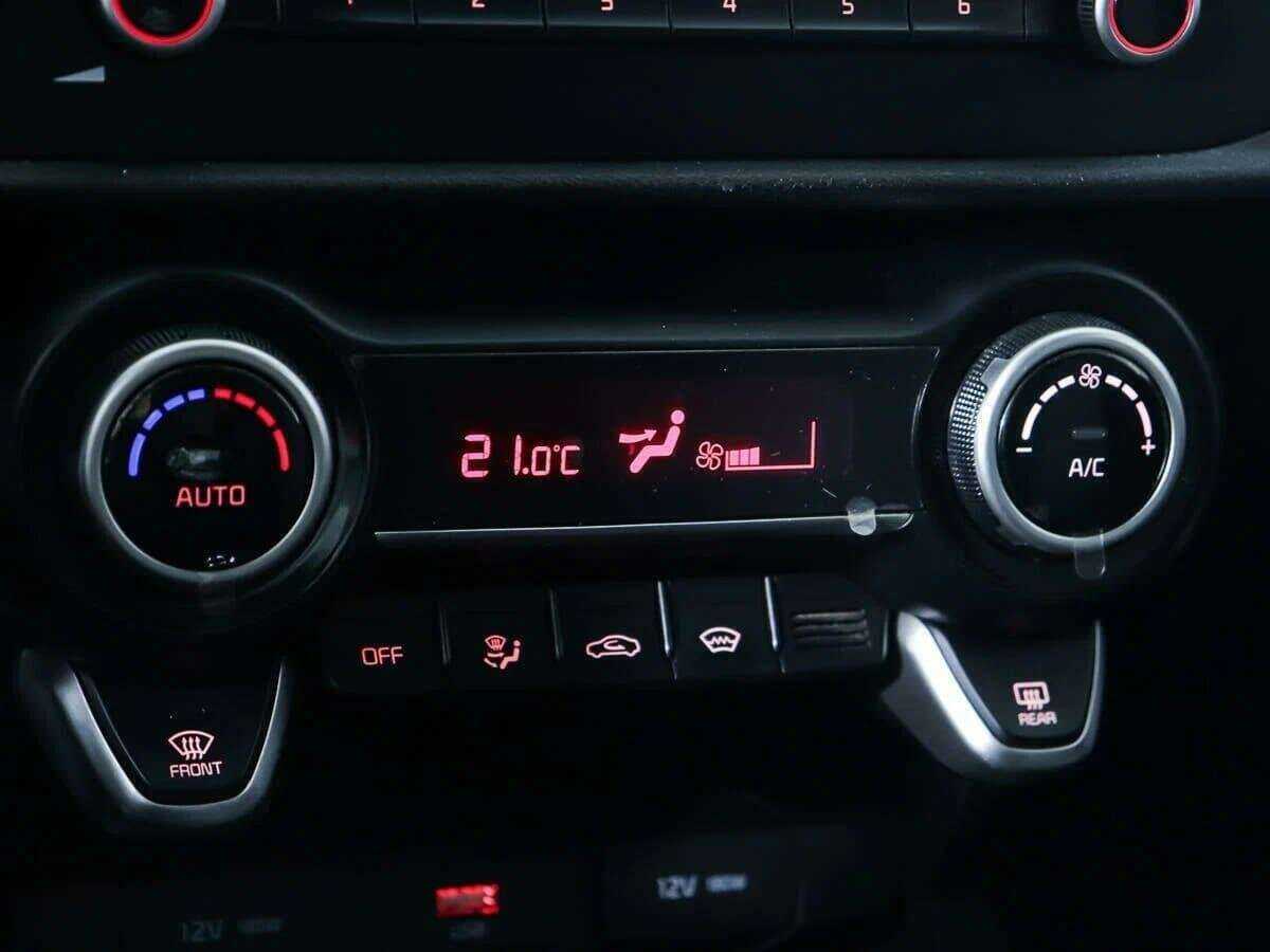 Kia Rio, 2020 - Фото №15