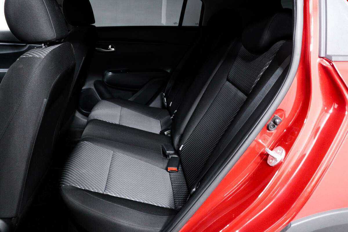 Kia Rio X-Line, 2018 - Фото №11