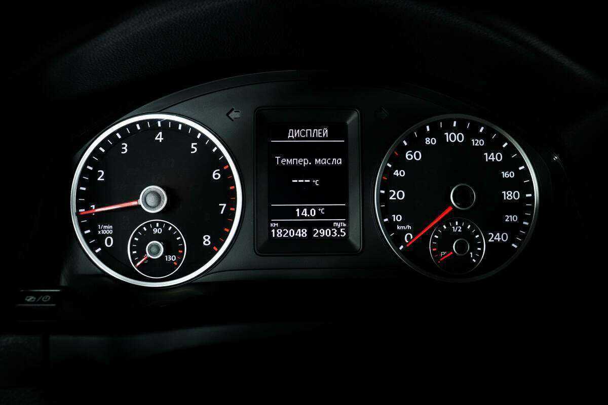 Volkswagen Tiguan, 2016 - Фото №9