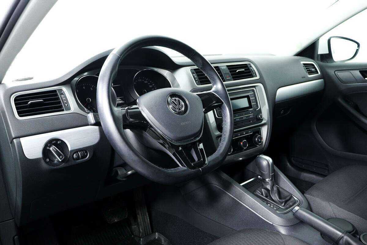 Volkswagen Jetta, 2018 - Фото №12