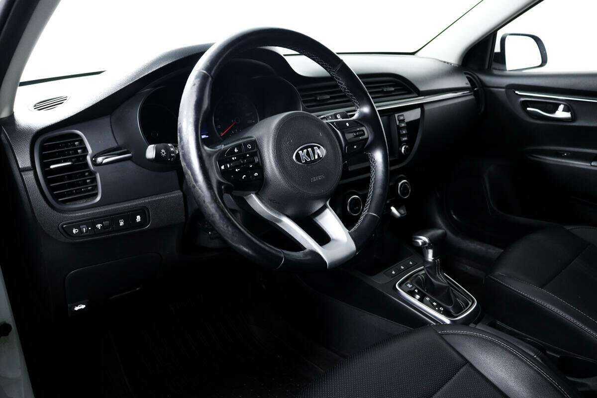 Kia Rio X-Line, 2018 - Фото №12