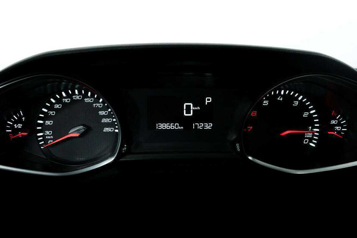 Peugeot 308, 2014 - Фото №9