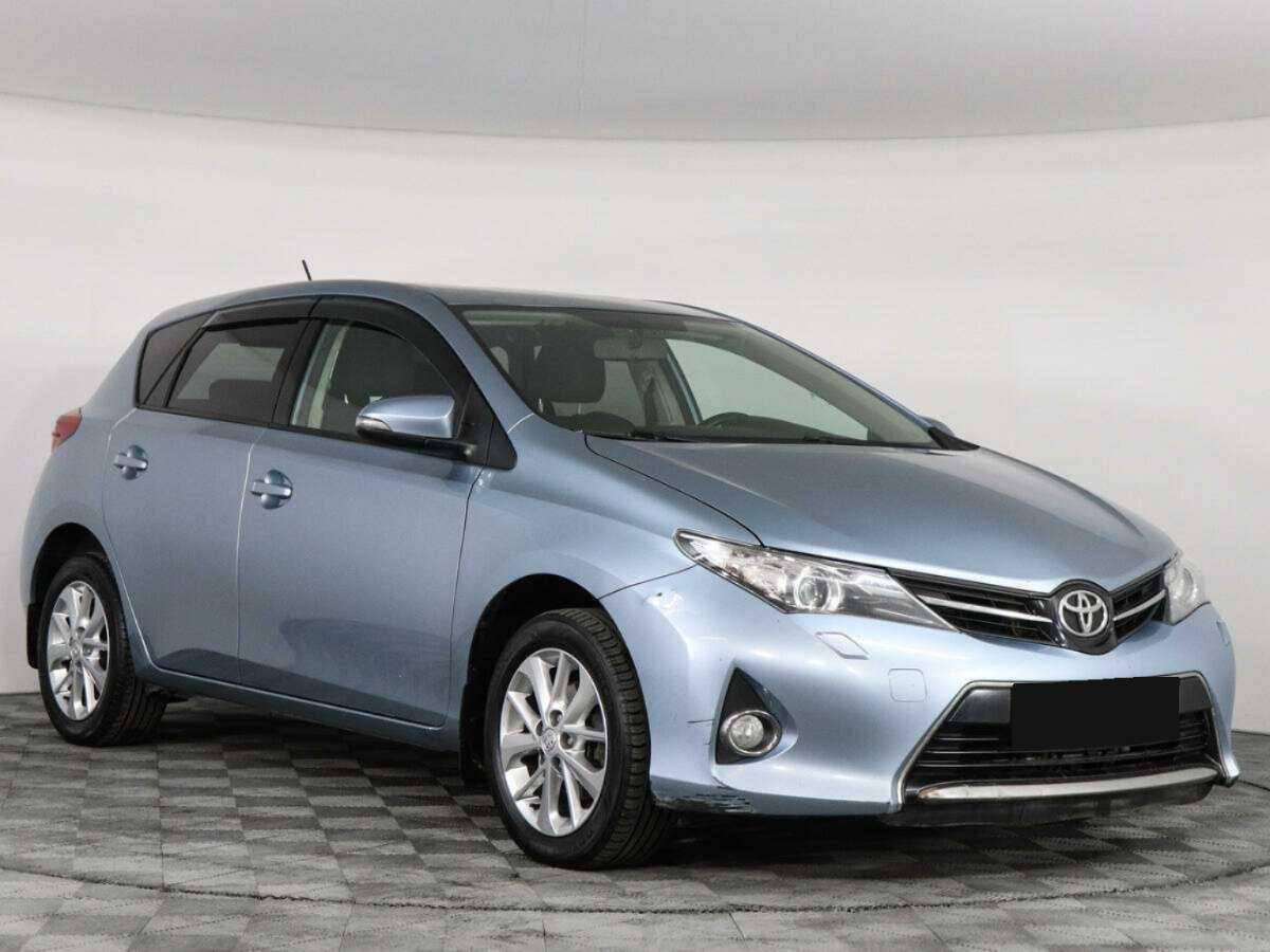 Toyota Auris, 2013 - Фото №2