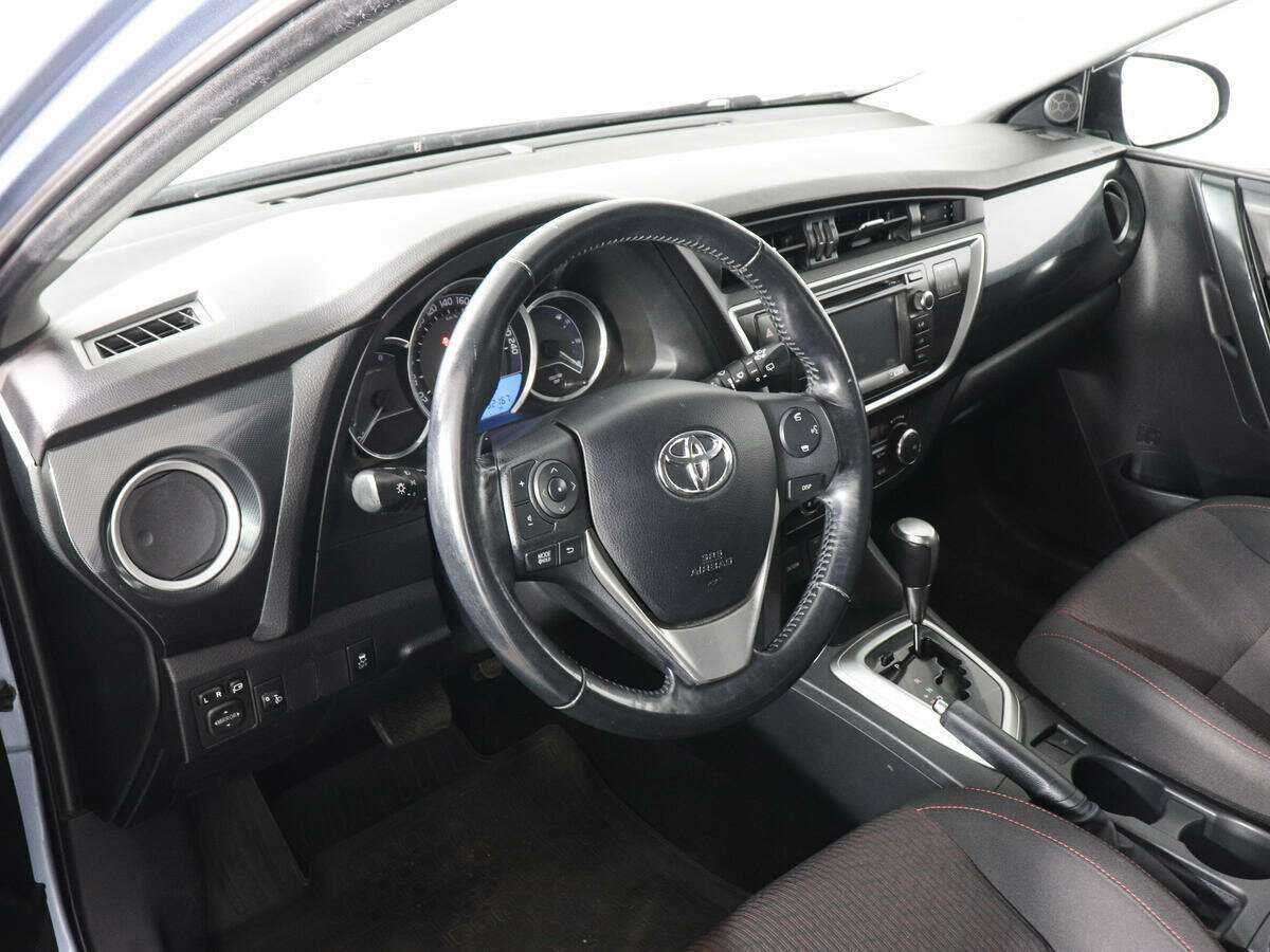 Toyota Auris, 2013 - Фото №8