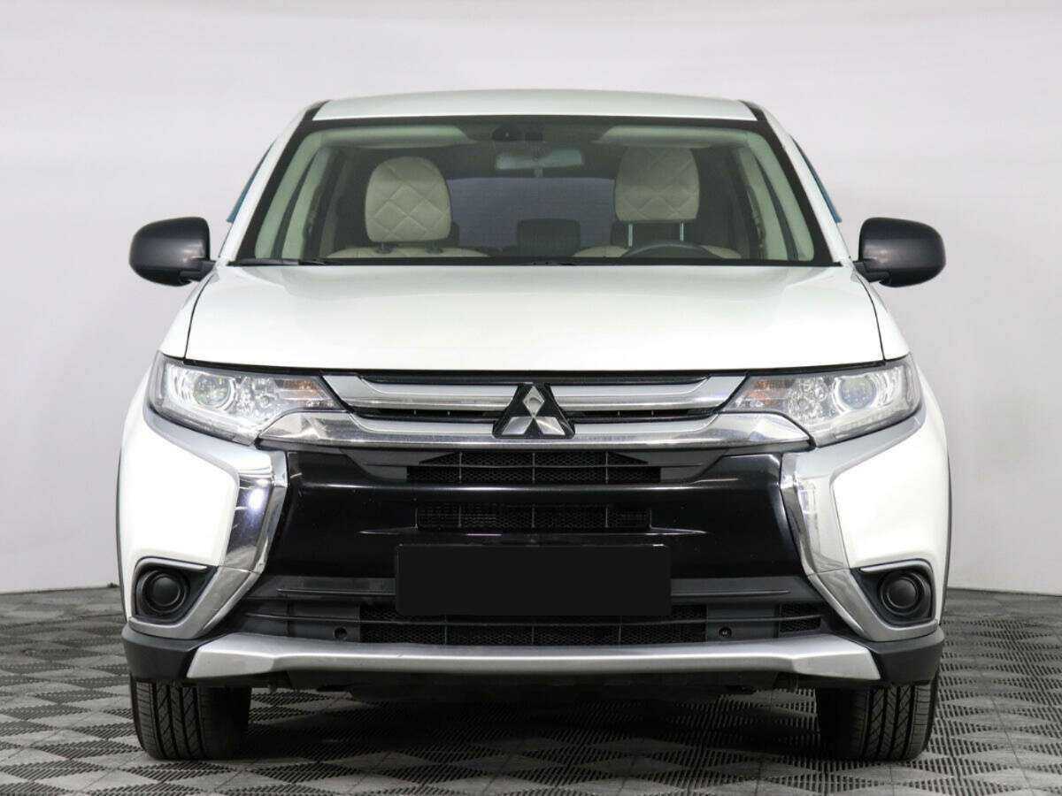 Mitsubishi Outlander, 2017 - Фото №1