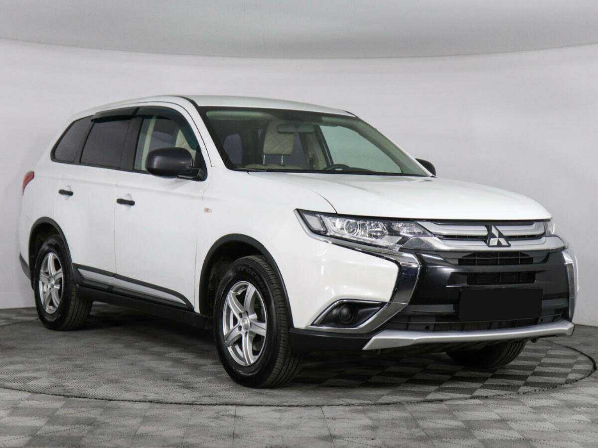 Mitsubishi Outlander, 2017 - Фото №2