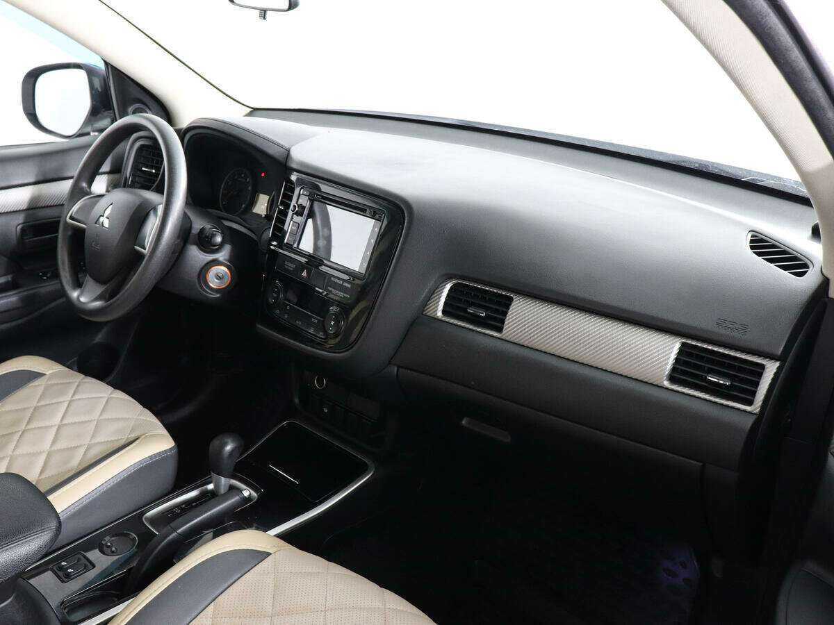 Mitsubishi Outlander, 2017 - Фото №9