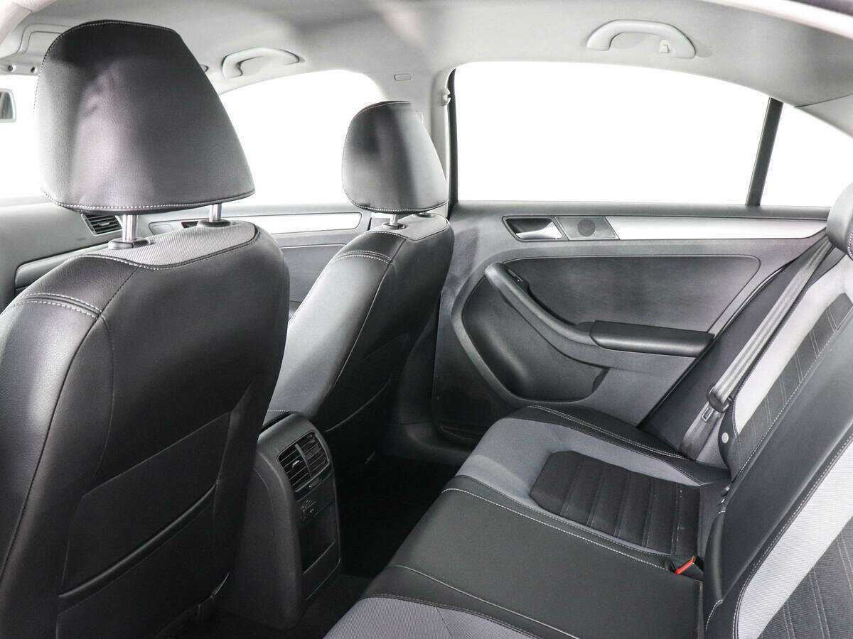 Volkswagen Jetta, 2013 - Фото №10
