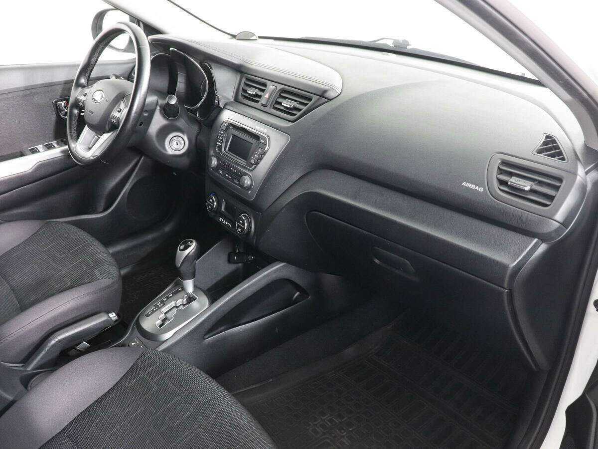 Kia Rio 6-speed, 2014 - Фото №9