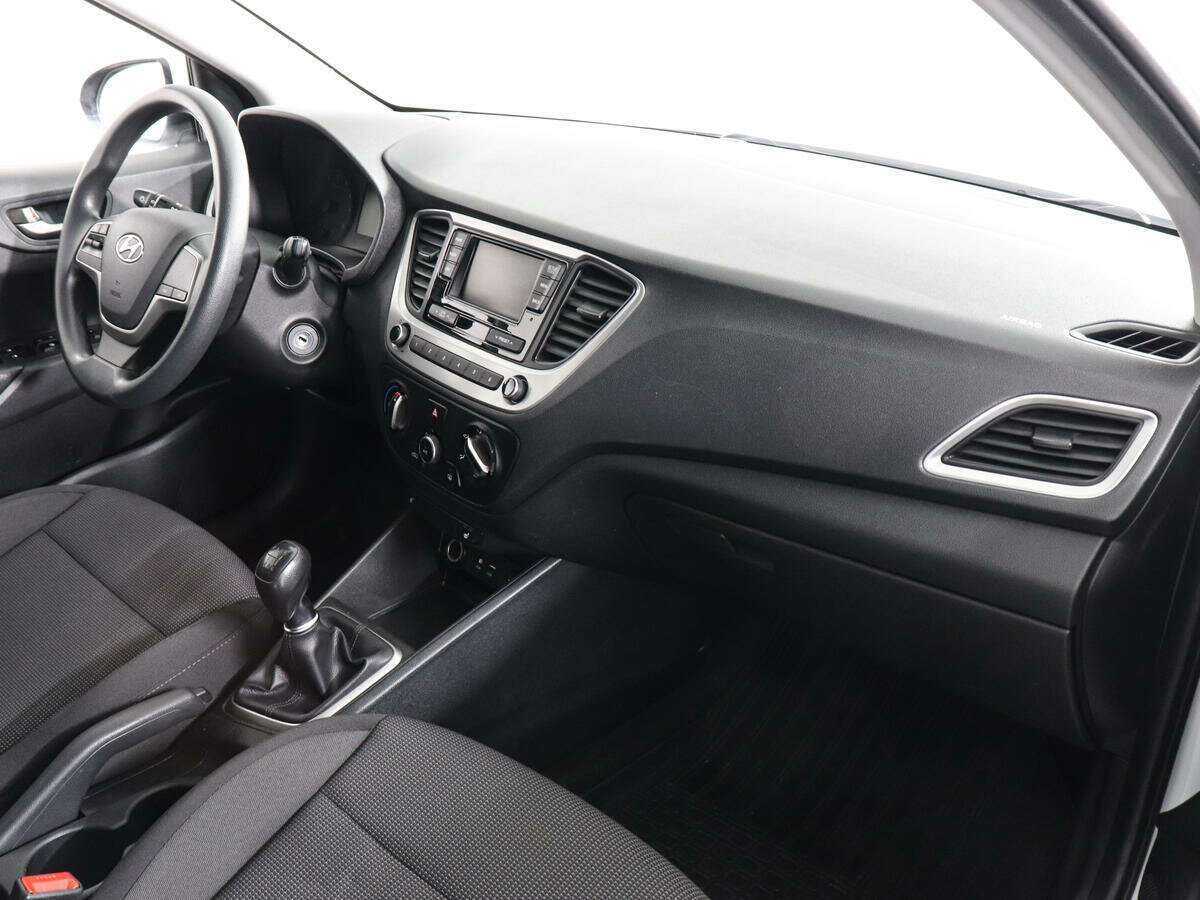 Hyundai Solaris, 2018 - Фото №8