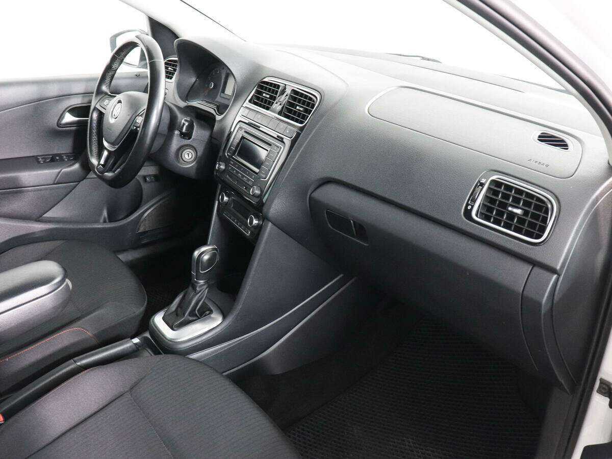 Volkswagen Polo, 2017 - Фото №9