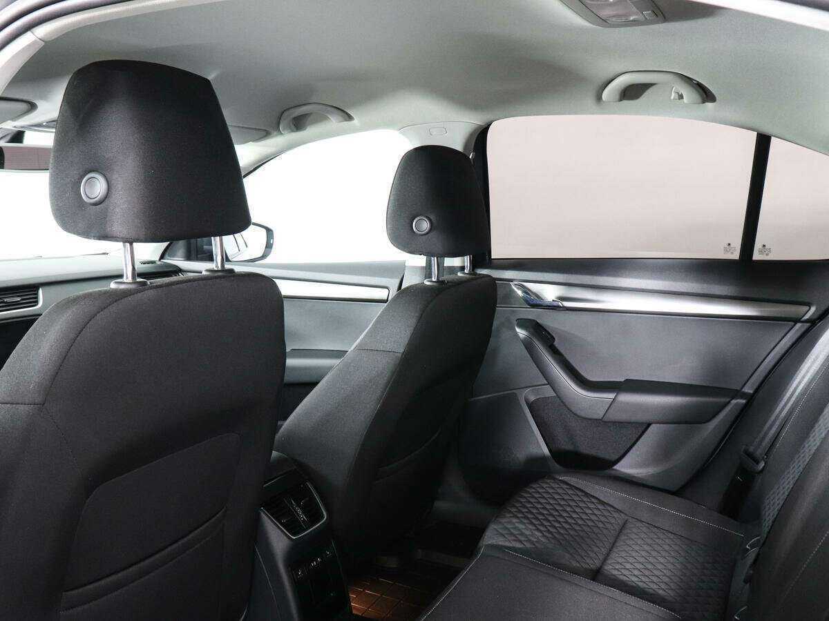 Skoda Octavia, 2018 - Фото №11