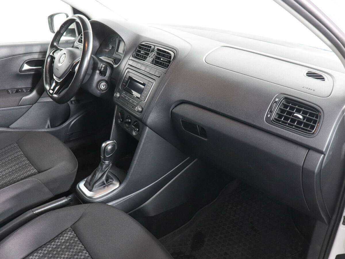 Volkswagen Polo, 2018 - Фото №9