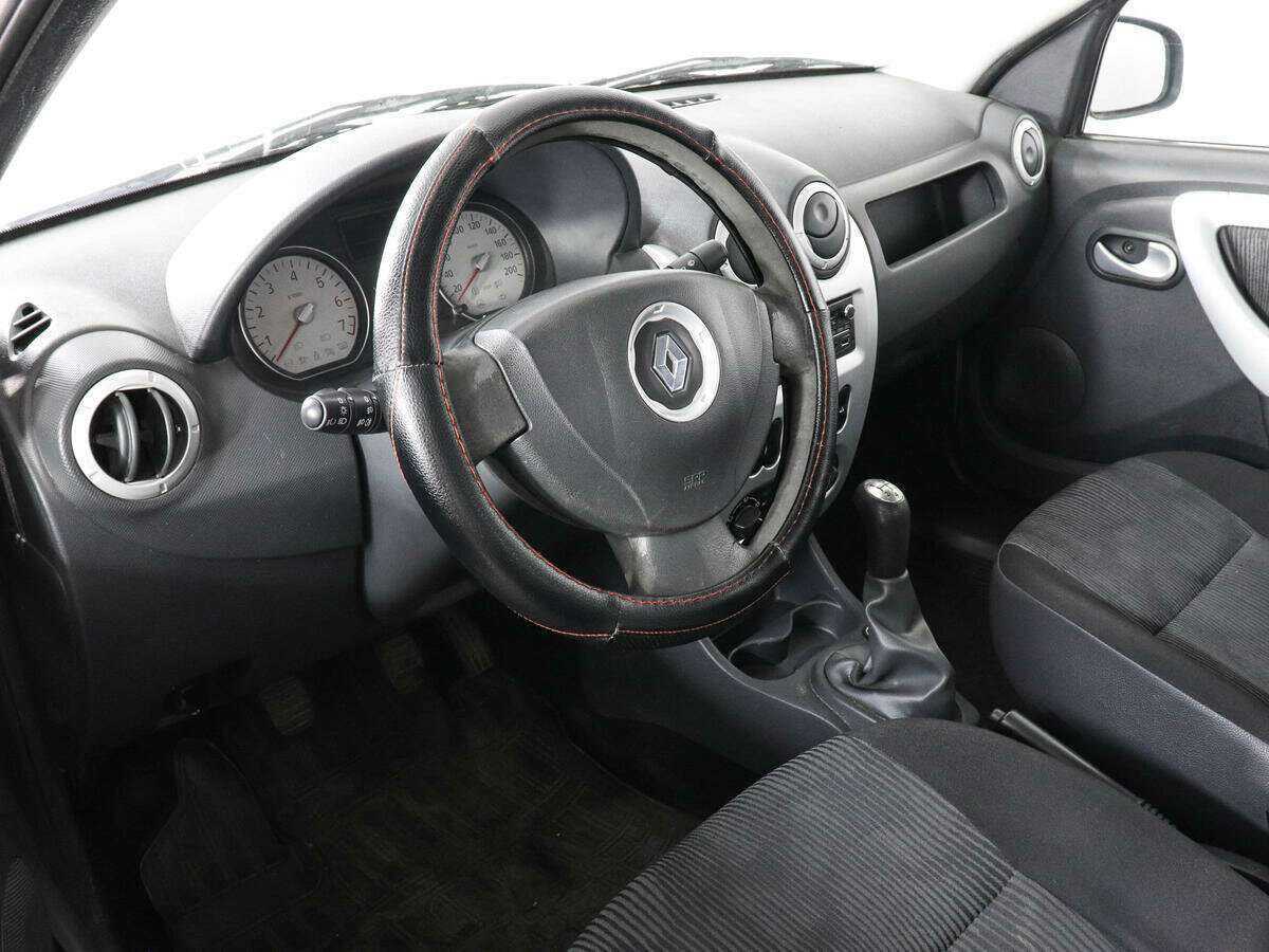 Renault Logan, 2012 - Фото №8