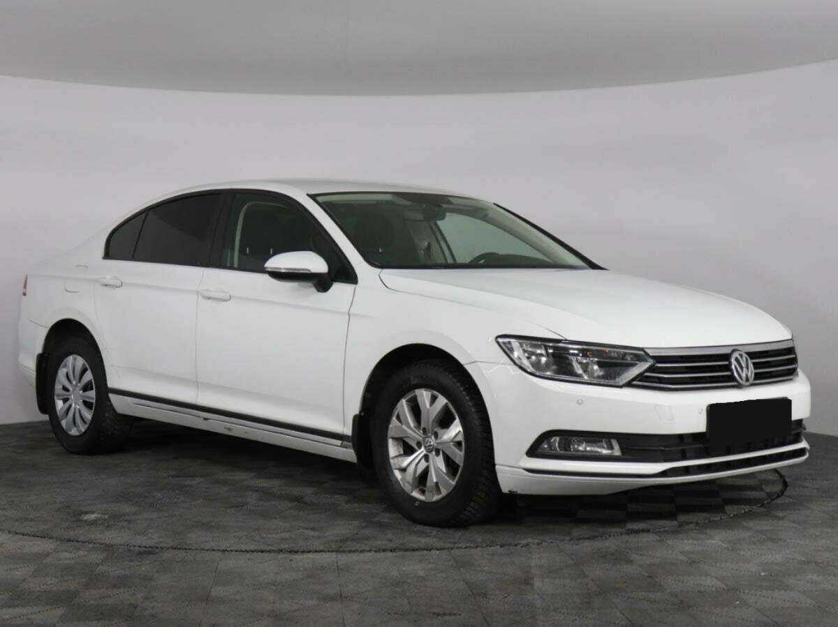 Volkswagen Passat, 2016 - Фото №2