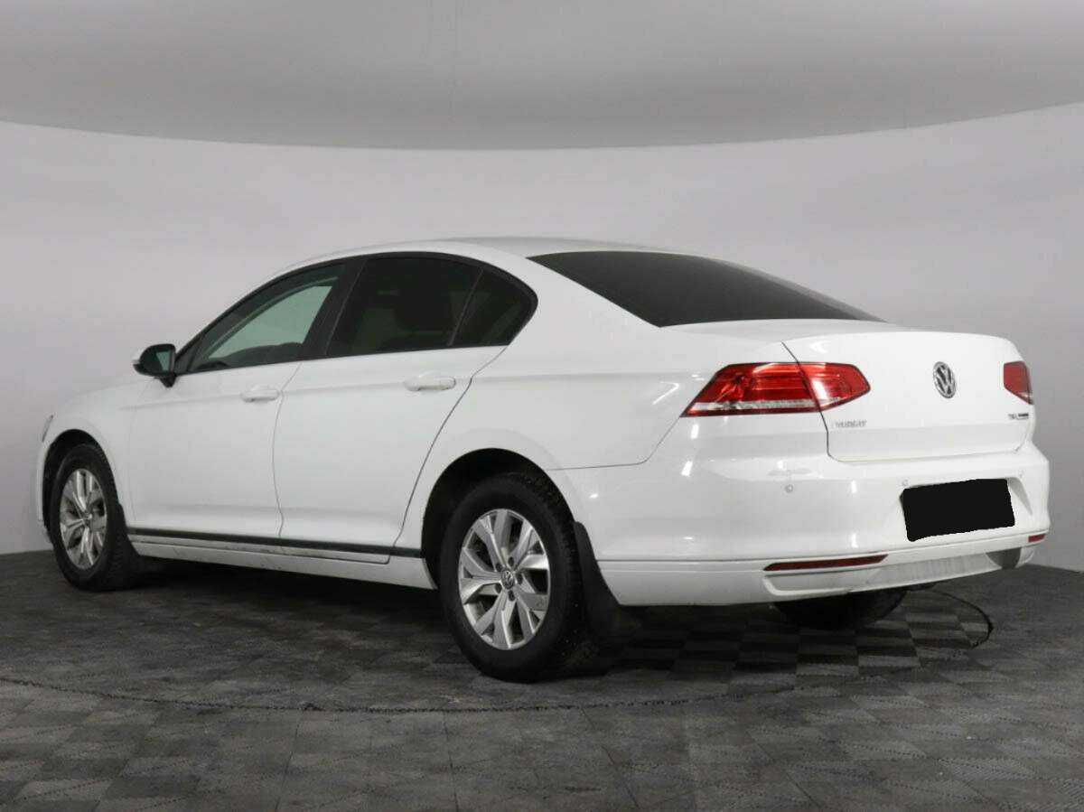 Volkswagen Passat, 2016 - Фото №6