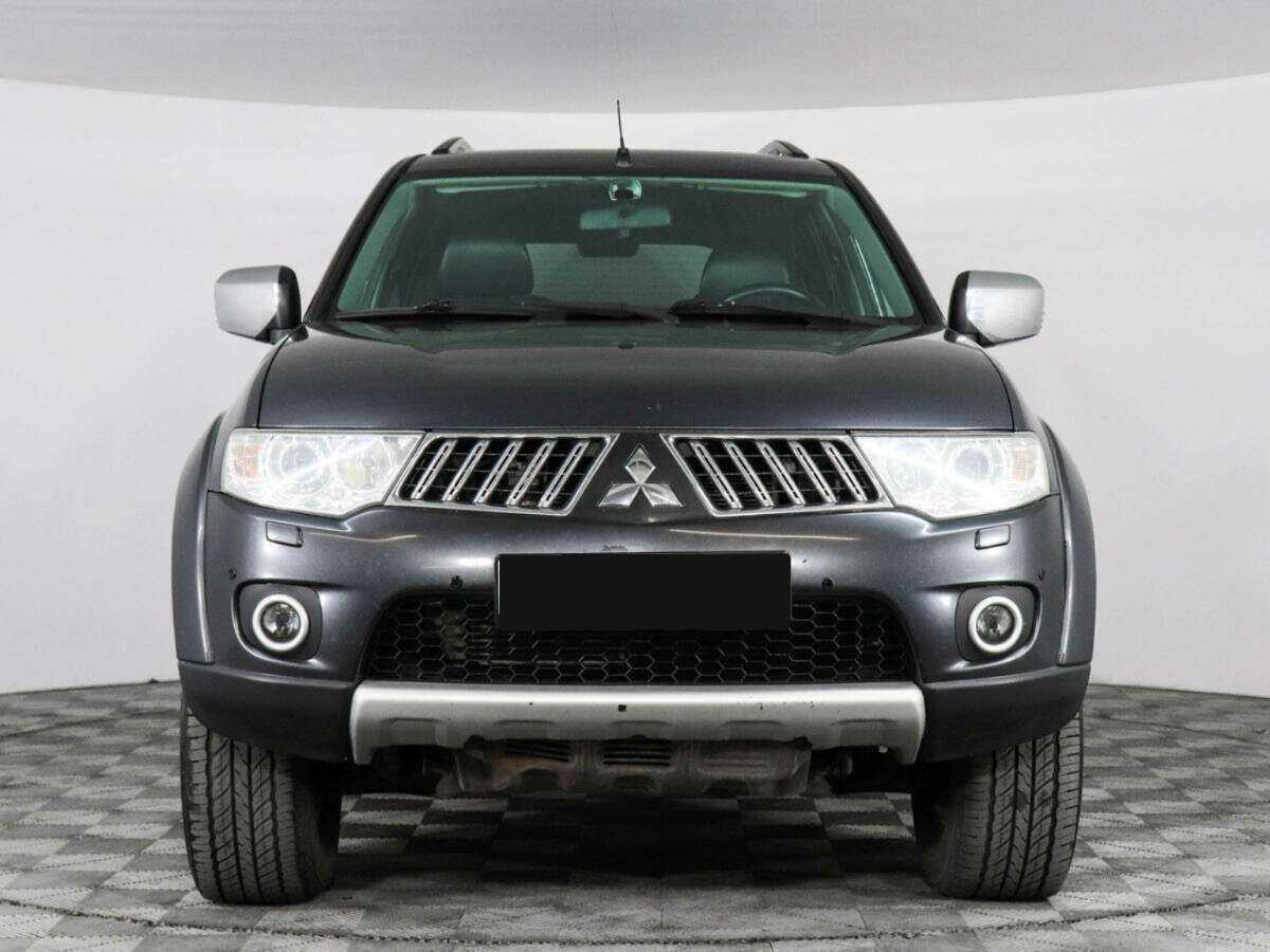 Mitsubishi Pajero Sport, 2012 - Фото №1