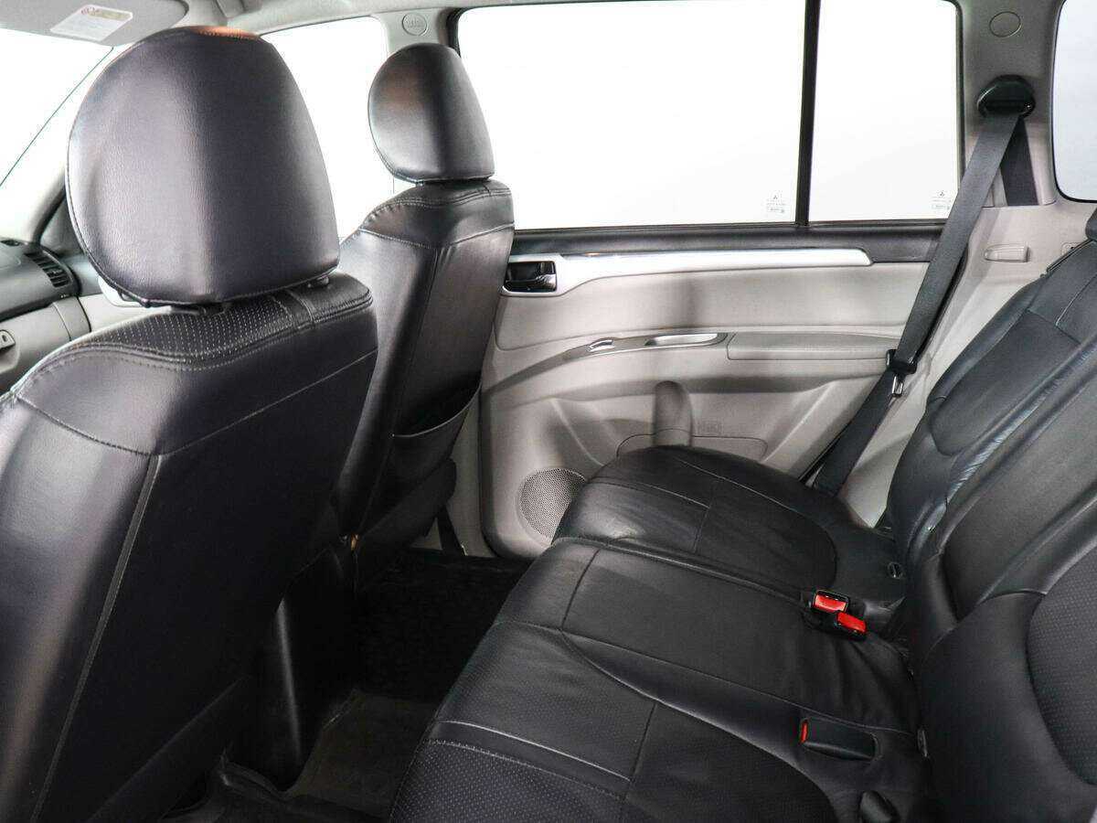 Mitsubishi Pajero Sport, 2012 - Фото №11