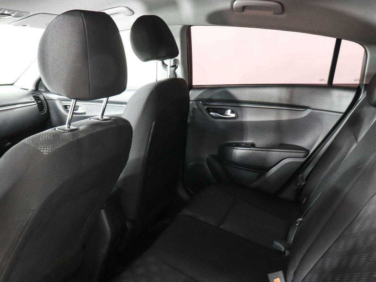 Kia Rio X-Line, 2019 - Фото №11
