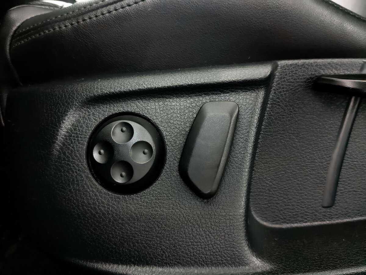 Volkswagen Passat CC, 2013 - Фото №18