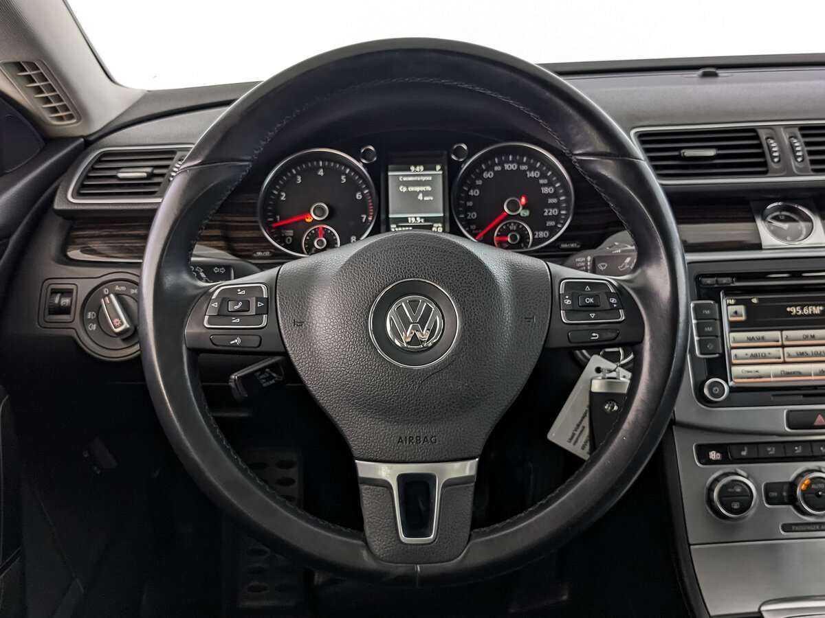 Volkswagen Passat CC, 2013 - Фото №19