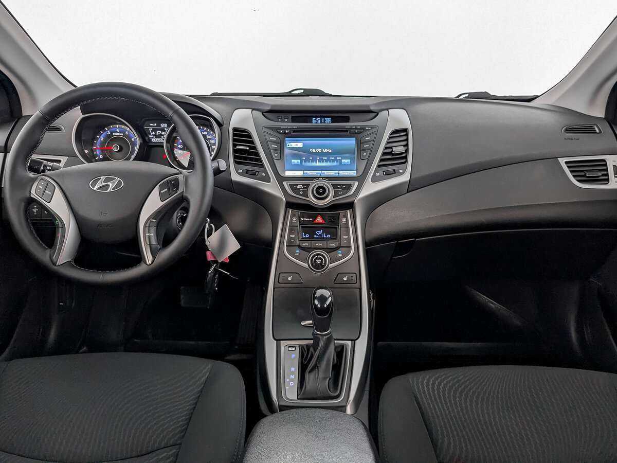 Hyundai Elantra, 2014 - Фото №11
