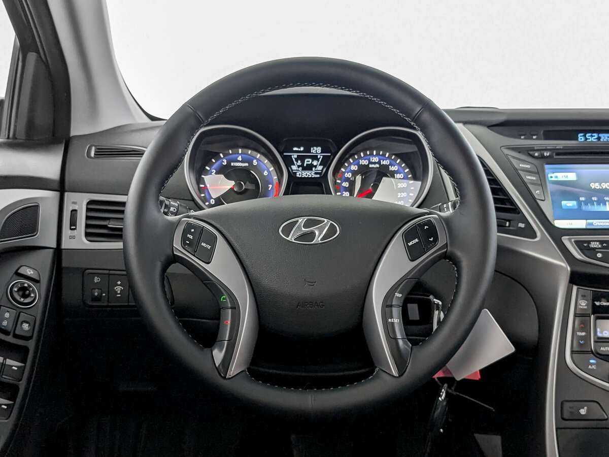 Hyundai Elantra, 2014 - Фото №16
