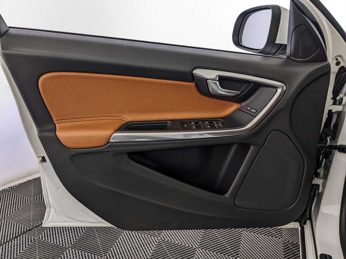 Volvo S60, 2012 - Фото №16