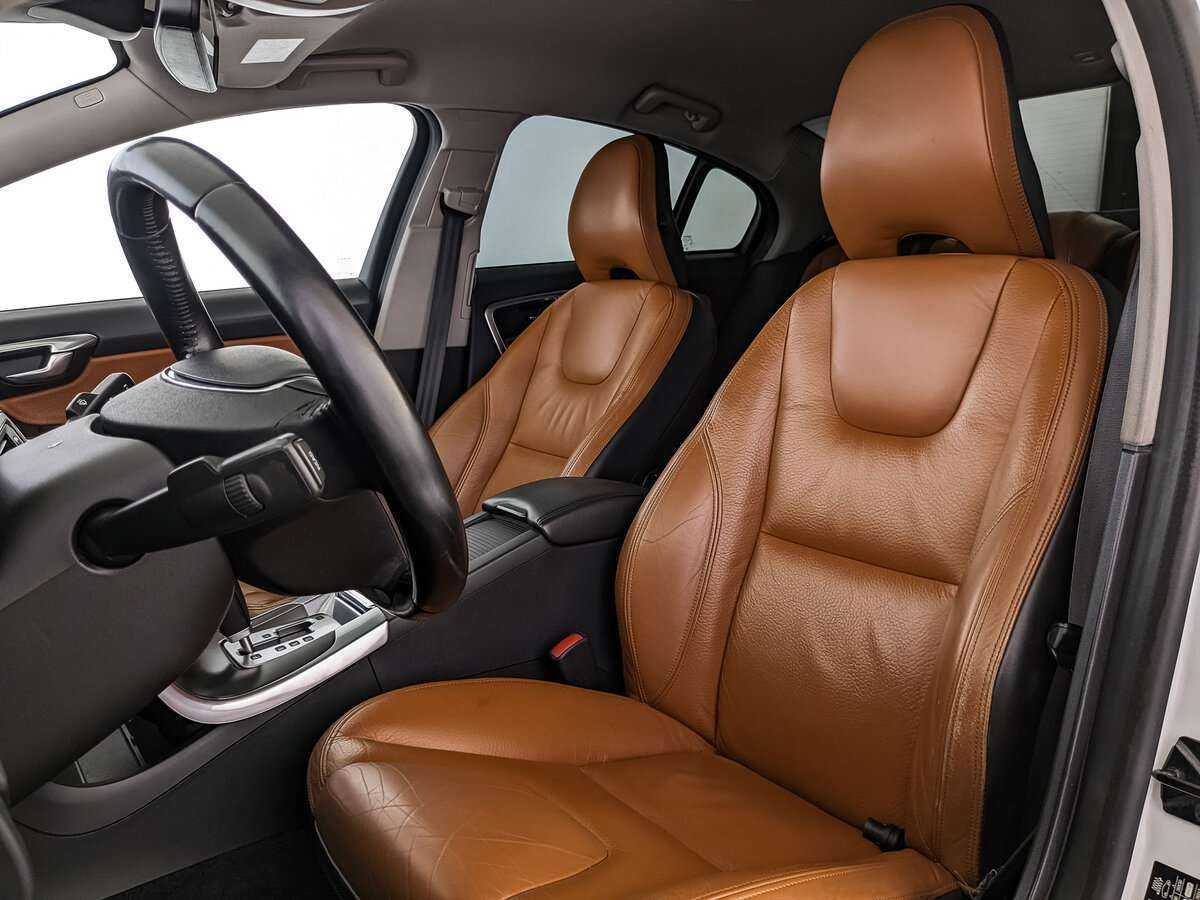 Volvo S60, 2012 - Фото №17