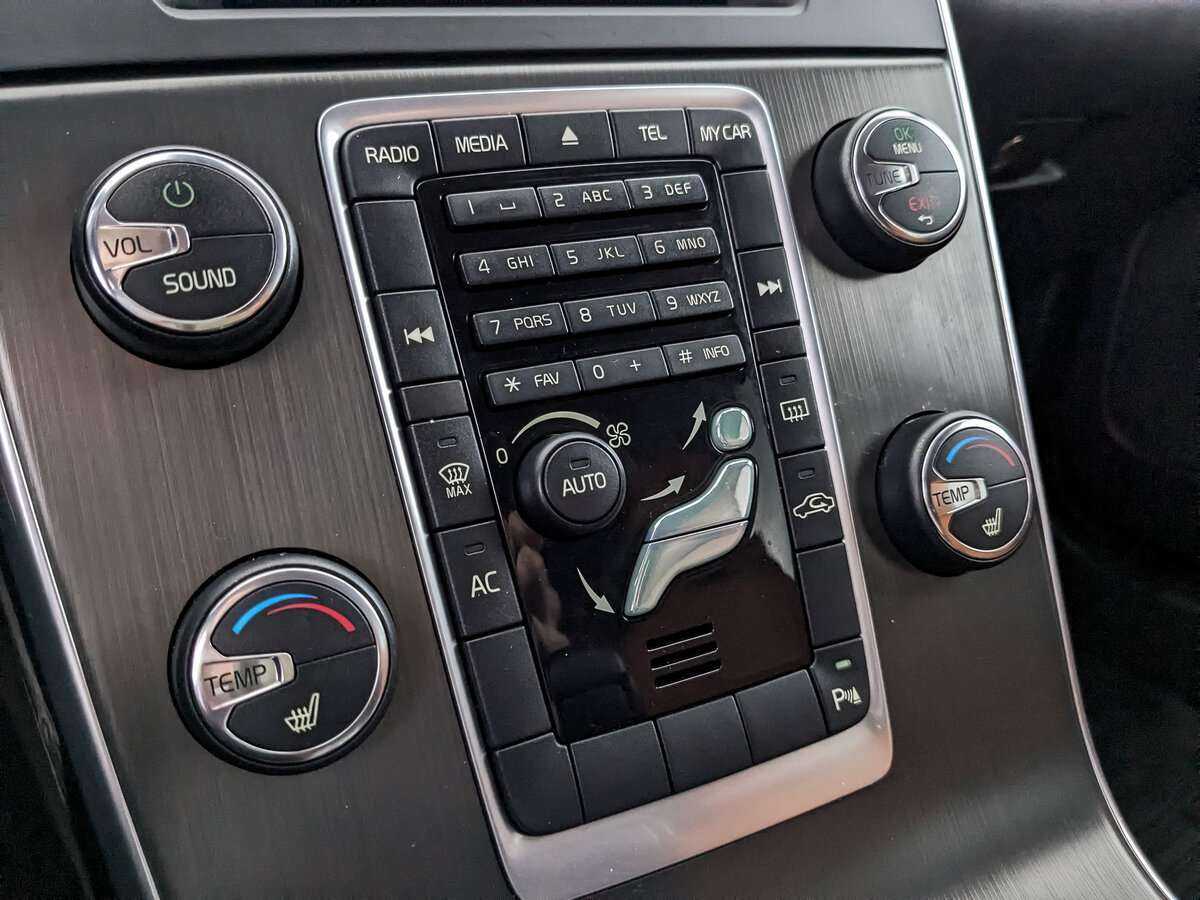 Volvo S60, 2012 - Фото №18