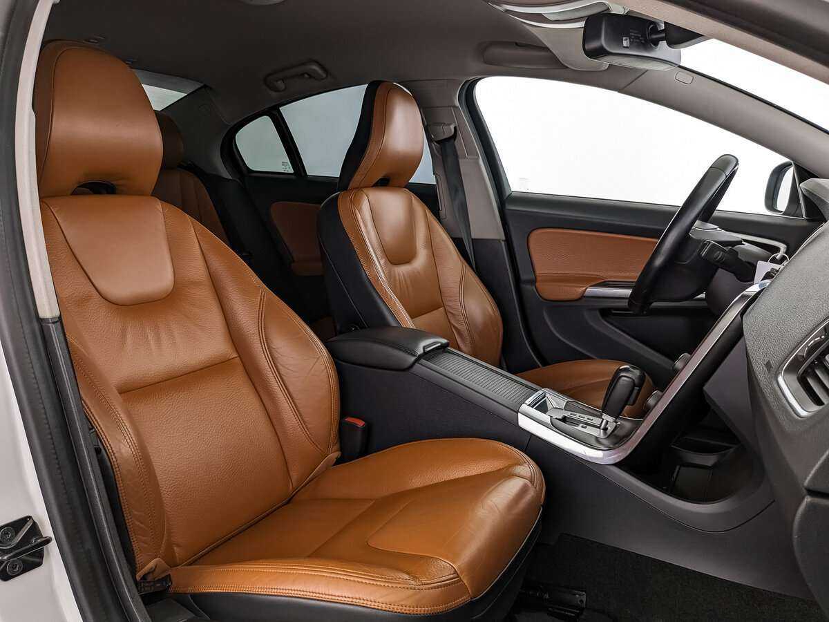 Volvo S60, 2012 - Фото №21