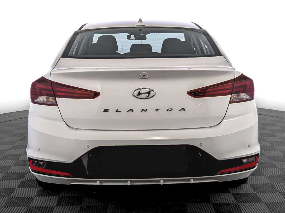 Hyundai Elantra, 2020 - Фото №5