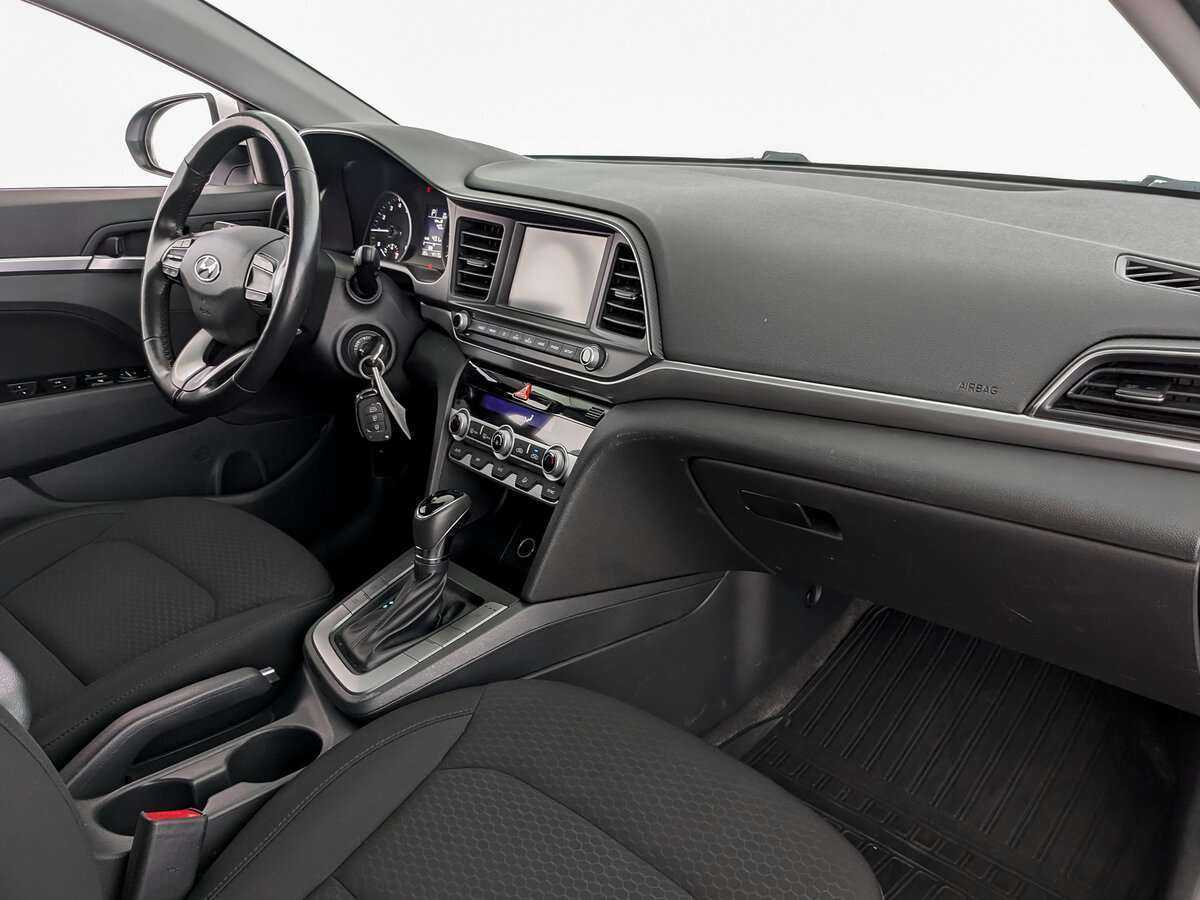 Hyundai Elantra, 2020 - Фото №8