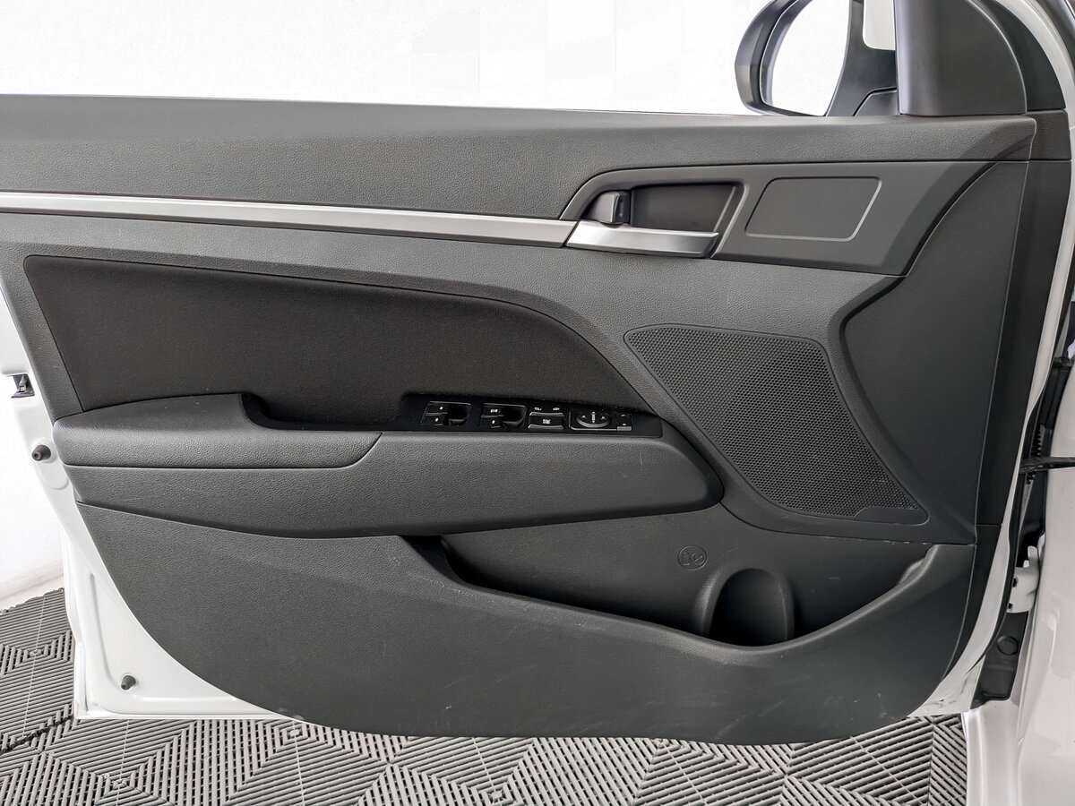 Hyundai Elantra, 2020 - Фото №14