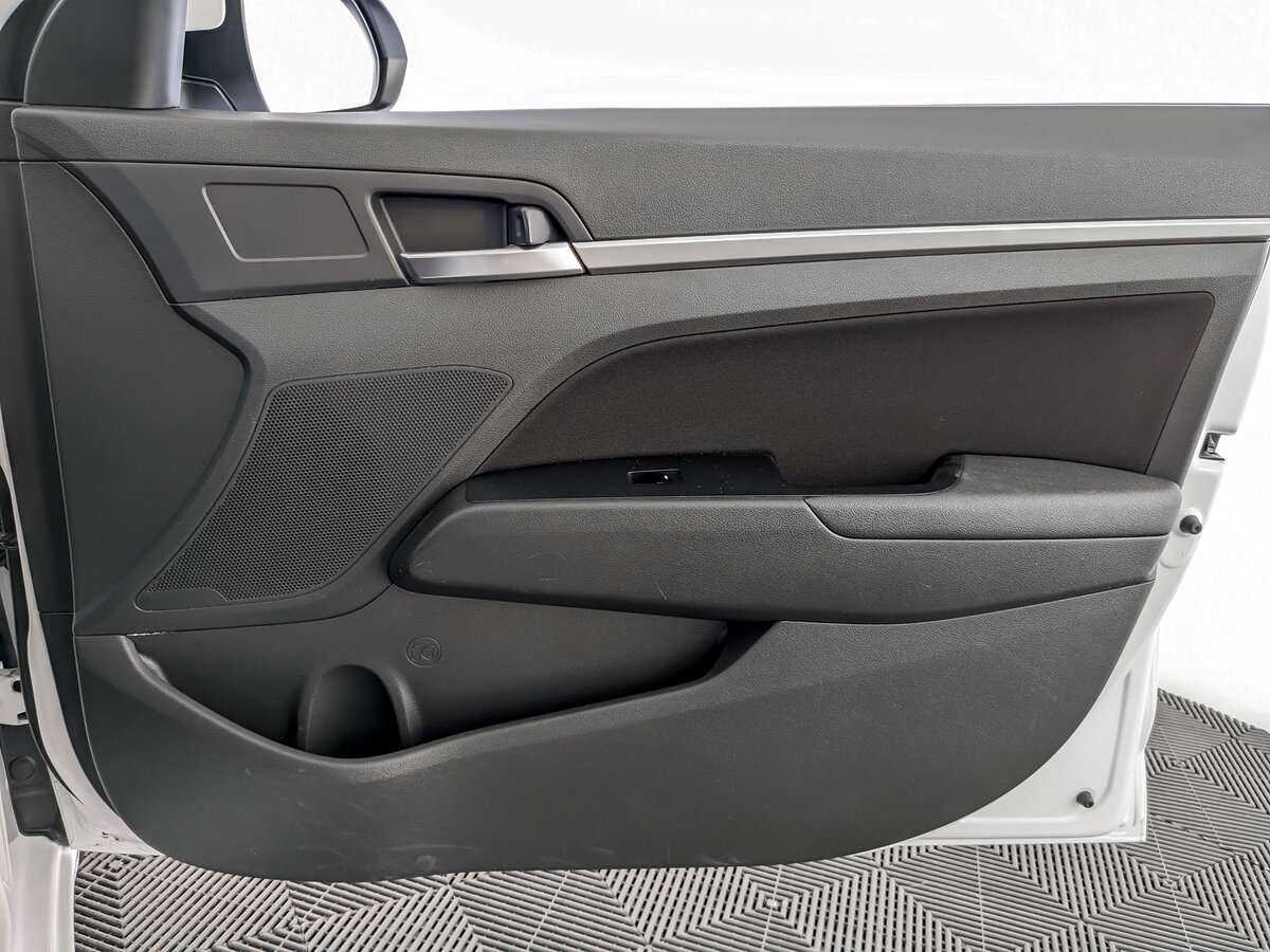 Hyundai Elantra, 2020 - Фото №19