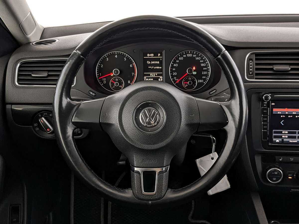 Volkswagen Jetta, 2012 - Фото №15