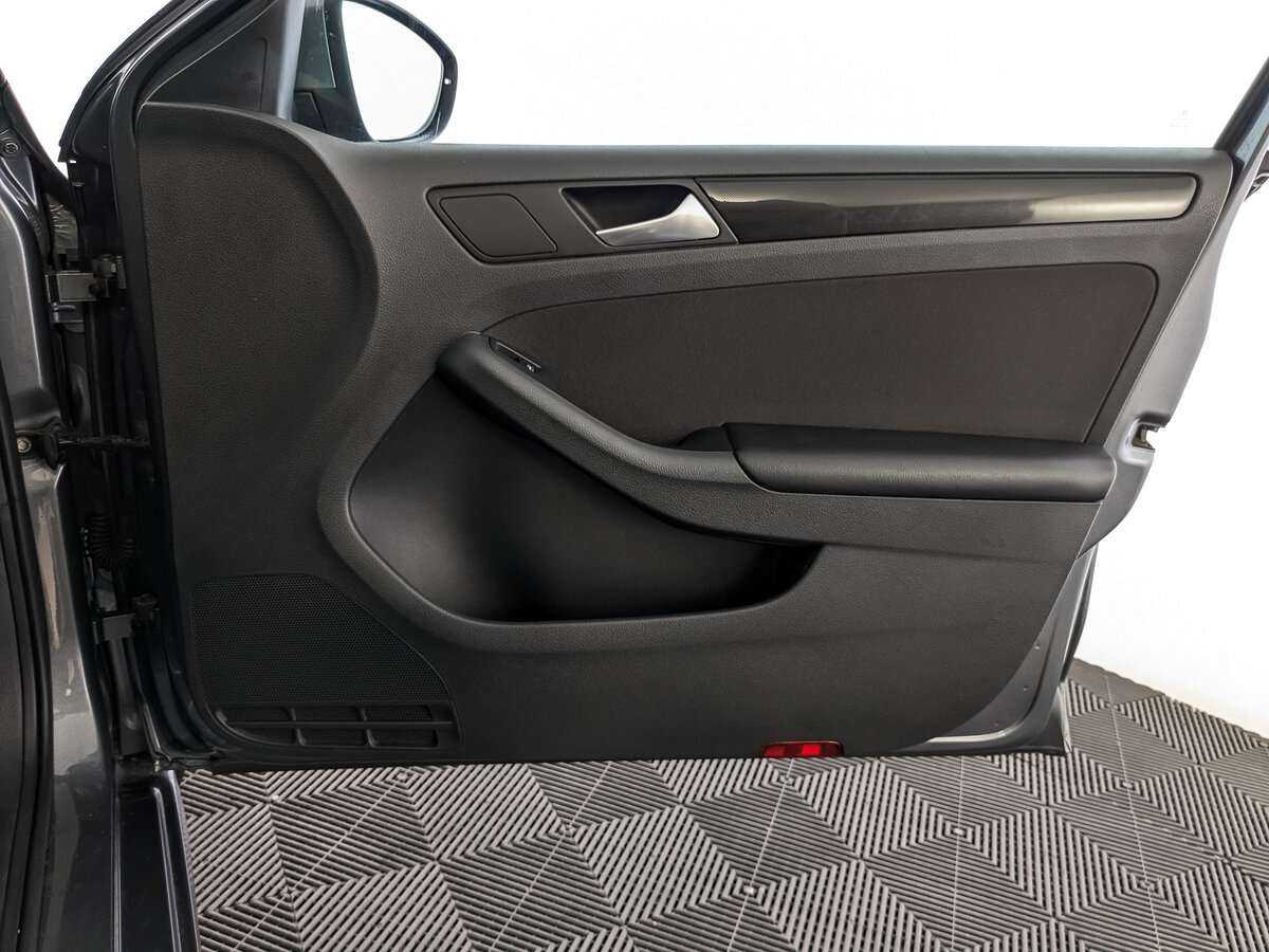 Volkswagen Jetta, 2012 - Фото №18