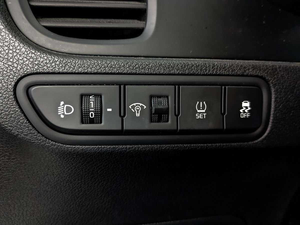 Kia Rio X-Line, 2019 - Фото №24