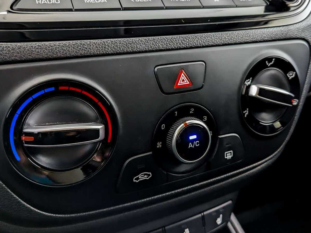 Hyundai Solaris, 2020 - Фото №20