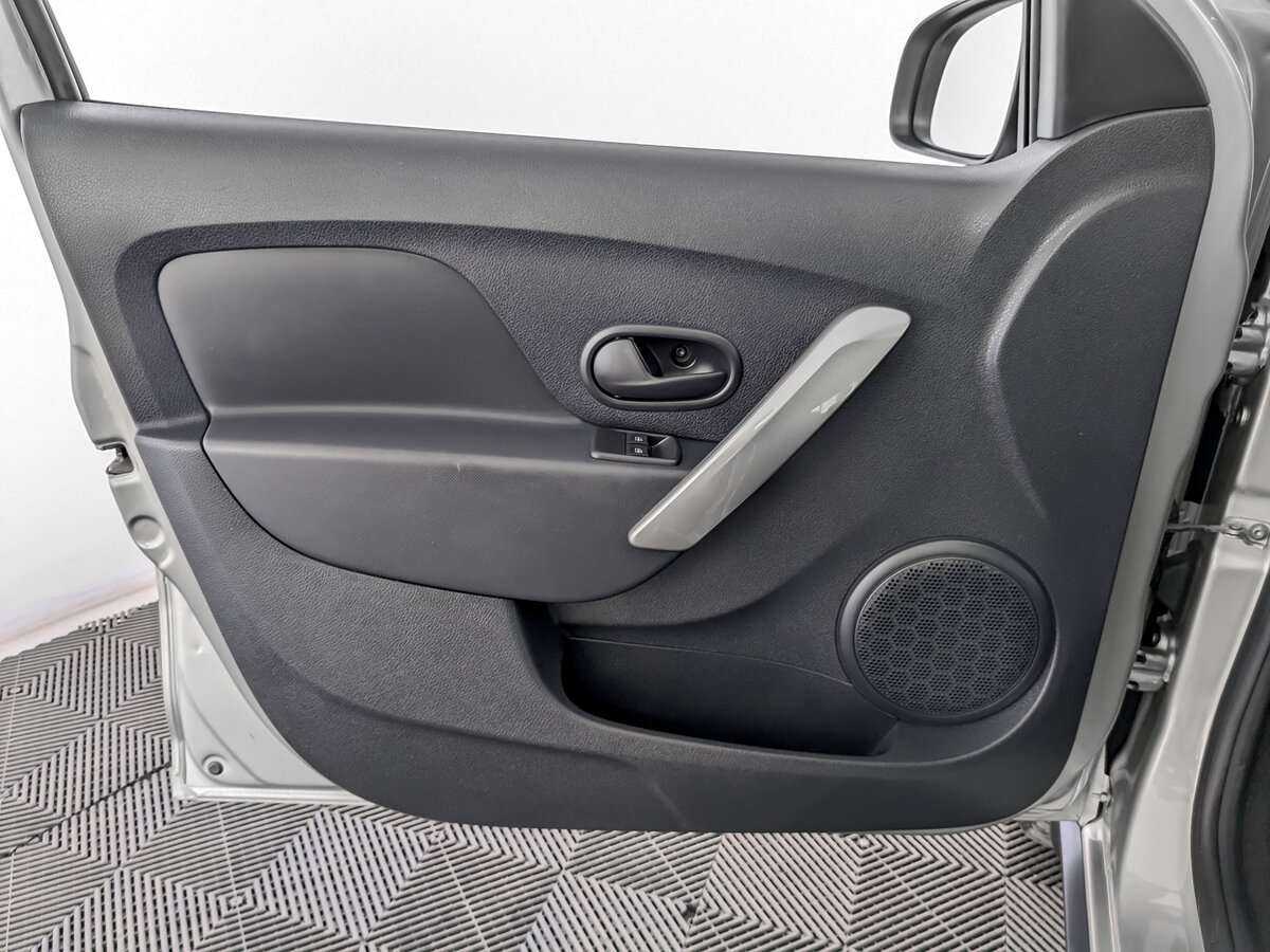 Renault Sandero Stepway, 2021 - Фото №16