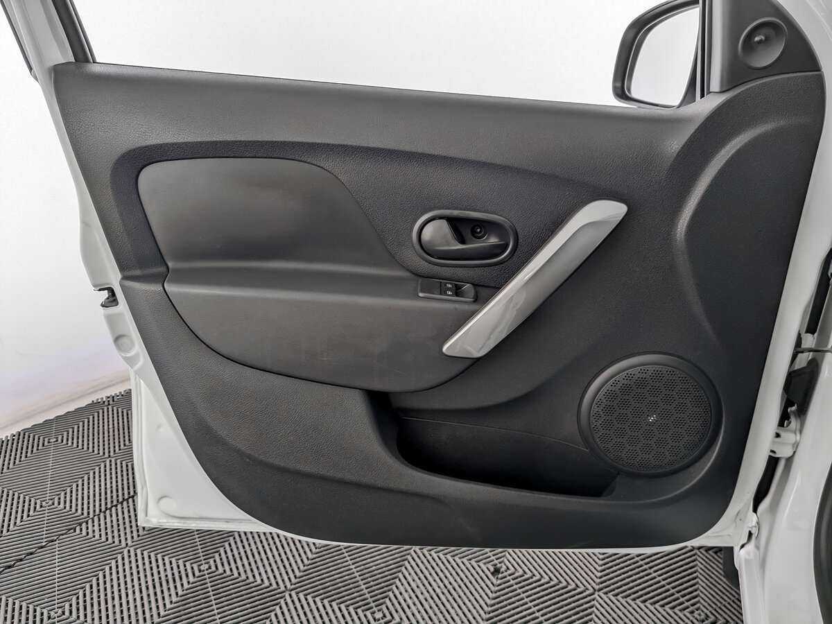 Renault Sandero, 2016 - Фото №13