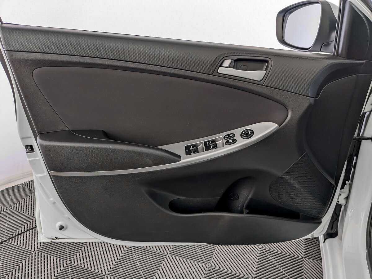 Hyundai Solaris, 2015 - Фото №12