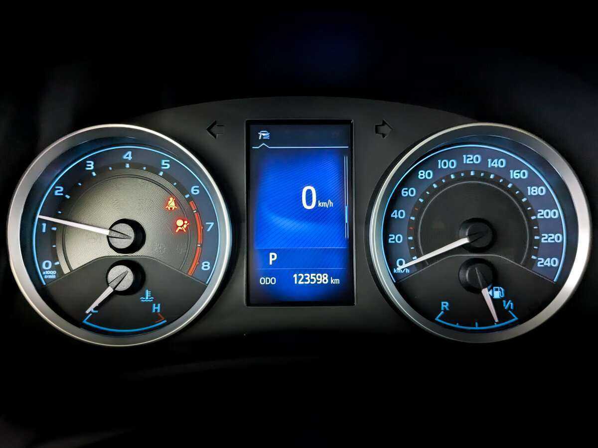 Toyota Corolla, 2018 - Фото №11