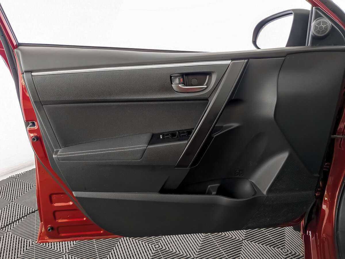 Toyota Corolla, 2018 - Фото №17