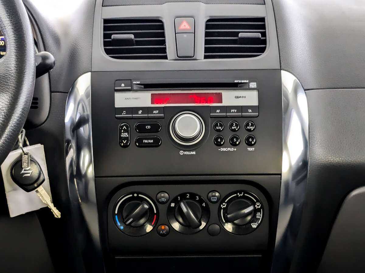 Suzuki SX4, 2013 - Фото №12