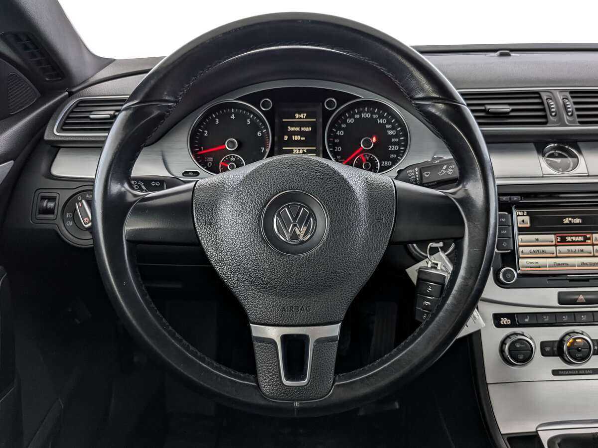 Volkswagen Passat CC, 2012 - Фото №17