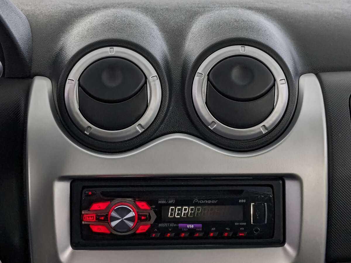 Renault Sandero, 2013 - Фото №11